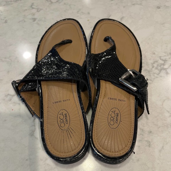 Circa Joan & David‎ Luxe Series Women's Snakeskin Leather Buckle Sandals Size 9 - Picture 3 of 8